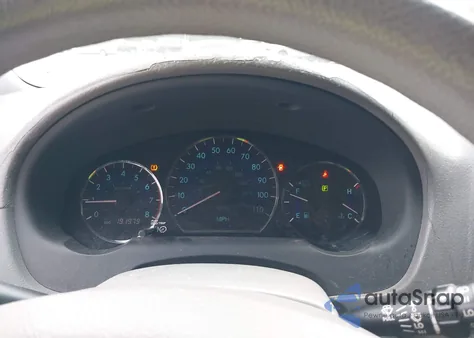 2010 Toyota Sienna Le из США, поврежденный, VIN 5TDKK4CC2AS302047